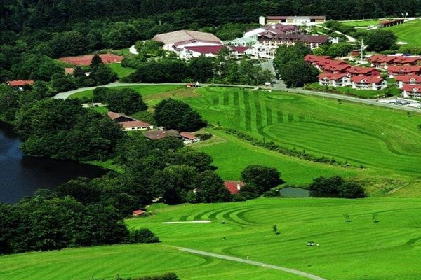 tennis hotel wutzschleife aerial view