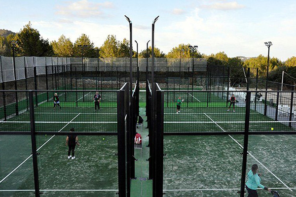 Padel Hotel Na Taconera w