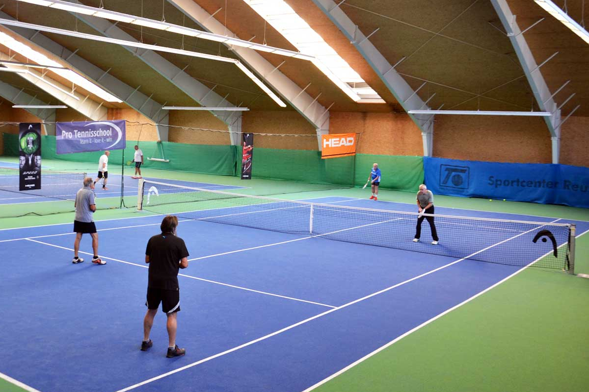 Reutte sports center tennis hall