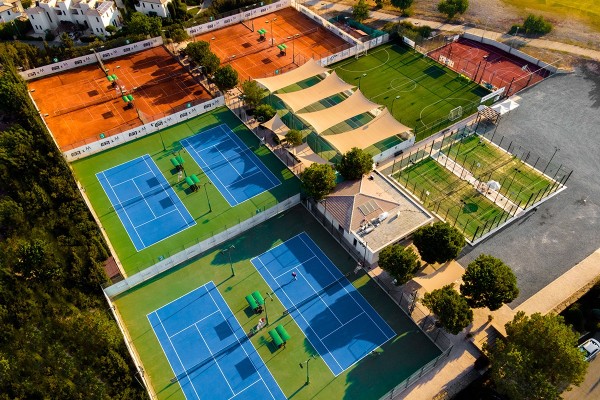 Tennis lessons at Aphrodite Hills Resort