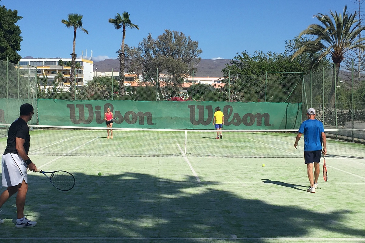 Tenniscamps mit Monika Cerna auf Gran Canaria