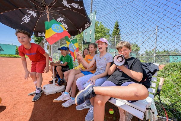Sommer-Sport- und Tenniscamps für Kids am Bodensee Bild 1