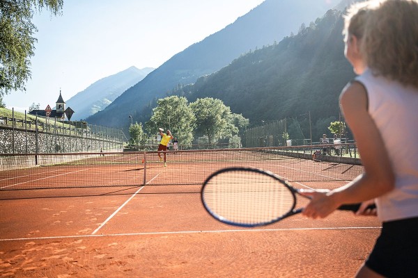 Tennis courses at the Stroblhof in South Tyrol